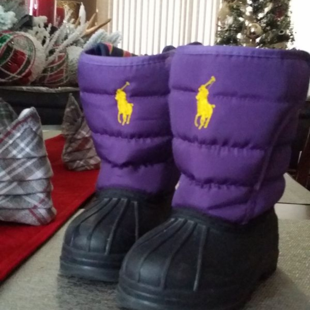 Toddler snow boots size 8